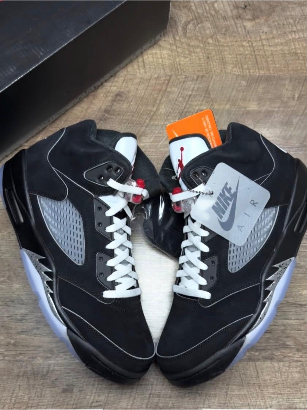 Jordan 5 Retro OG Black Metallic Reimagined Size 9.5M